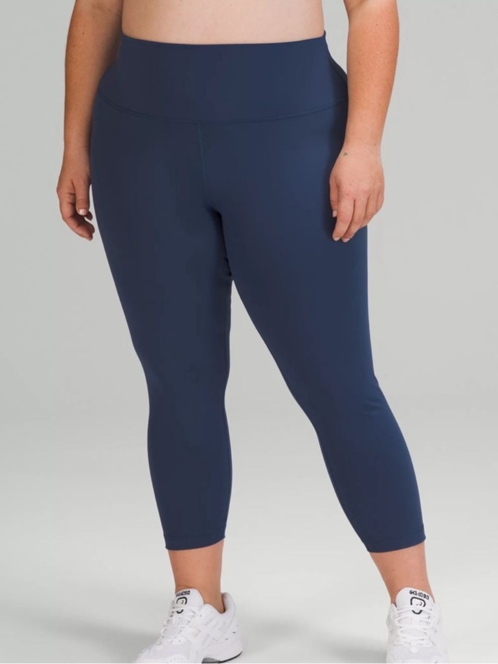 lululemon athletica Navy Blue Capri Leggings.